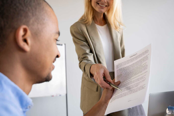 &#8220;Mailed Their Shoe&#8221;: 31 Unhinged Tricks People Have Used Hoping It Would Get Them A Job