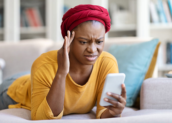 Woman Checks Boyfriend’s Phone After Jealous Freak-Out, Regrets It Immediately