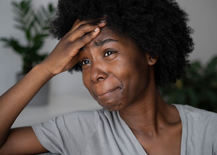 Woman Checks Boyfriend’s Phone After Jealous Freak-Out, Regrets It Immediately