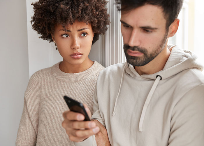Woman Checks Boyfriend’s Phone After Jealous Freak-Out, Regrets It Immediately