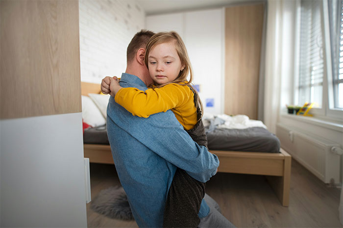 Man Can’t Take His Wife’s Favoritism Anymore, Takes The Neglected Daughter With Himself And Moves Out
