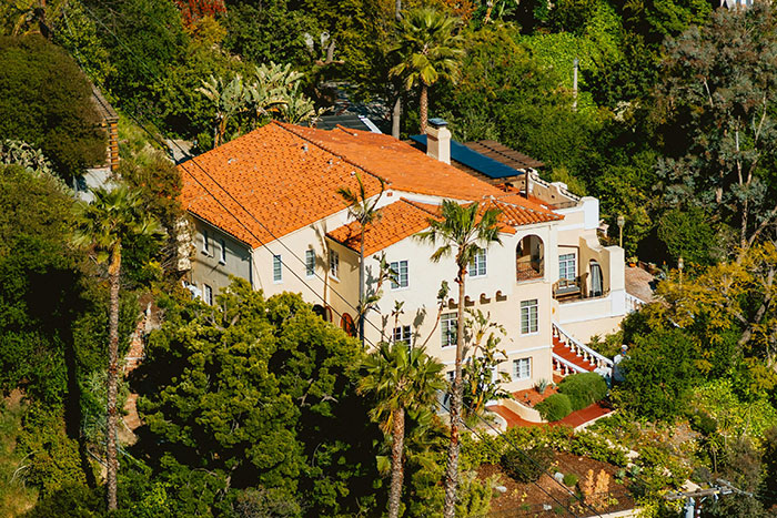 57 Bizarre Purchases That Prove Rich People Live In Another Reality