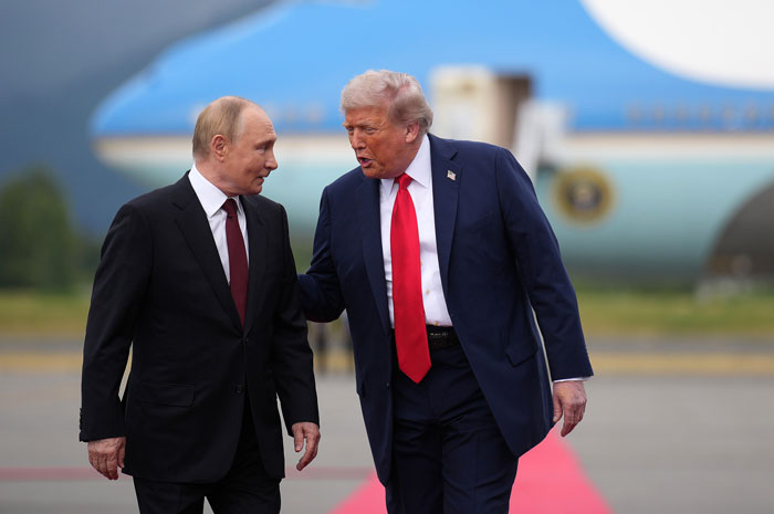 &#8220;What&#8217;s Up With Them?&#8221;: Putin’s Twitching Leg In Alaska Meeting With Trump Sparks Exoskeleton Rumors