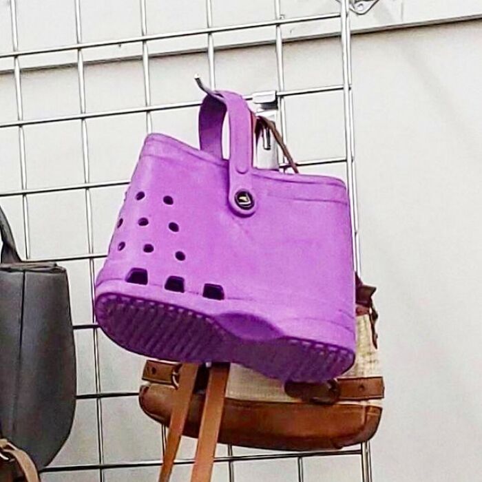 64 Times People Stumbled Upon The Most Bizarre Things At Thrift Stores (New Pics)