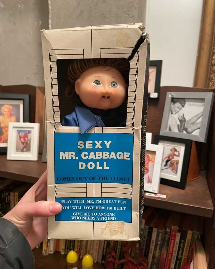 64 Times People Stumbled Upon The Most Bizarre Things At Thrift Stores (New Pics)
