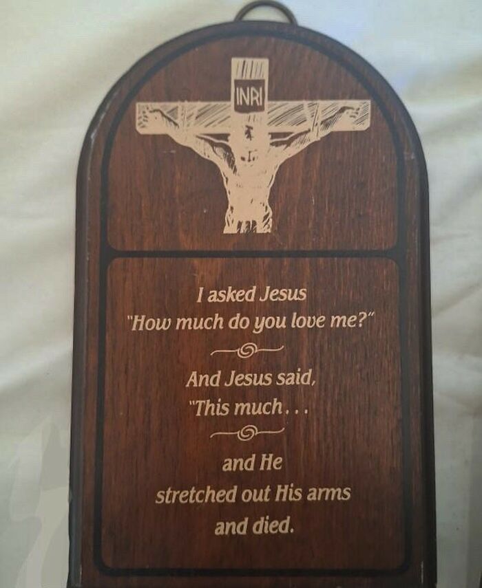 64 Times People Stumbled Upon The Most Bizarre Things At Thrift Stores (New Pics)