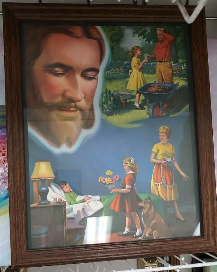 64 Times People Stumbled Upon The Most Bizarre Things At Thrift Stores (New Pics)