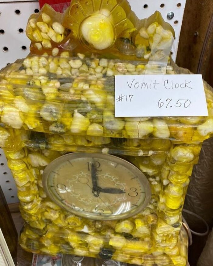 64 Times People Stumbled Upon The Most Bizarre Things At Thrift Stores (New Pics)
