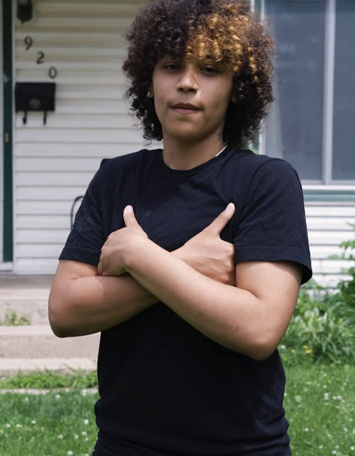 Teen Says Restaurant Server Forced Her To ‘Prove’ Her Gender In Disturbing Altercation