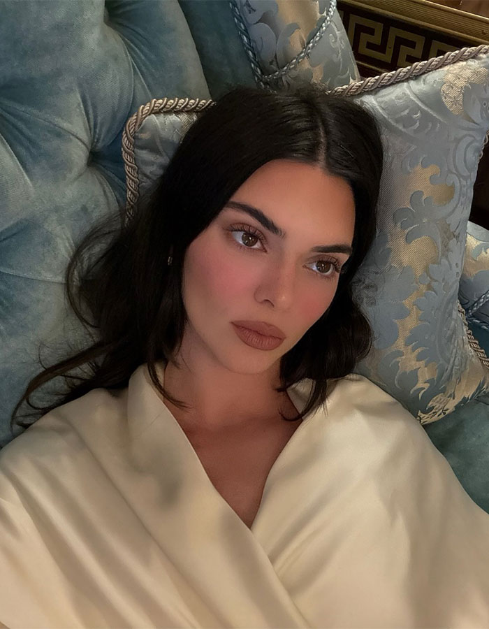Hailey’s Comment On Photo Of Justin Bieber and Kendall Jenner Draws 400 Likes in 25 Seconds