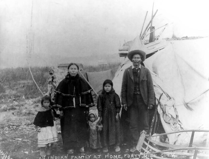 50 Vintage Native American Family Photos You’ve Never Seen