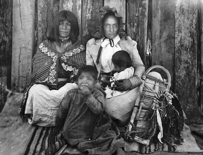 50 Vintage Native American Family Photos You’ve Never Seen