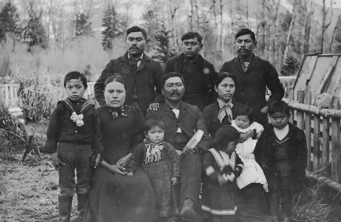 50 Vintage Native American Family Photos You’ve Never Seen