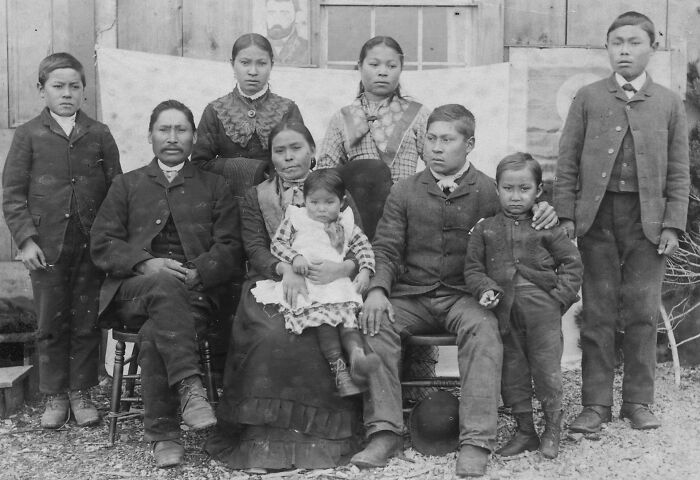 50 Vintage Native American Family Photos You’ve Never Seen