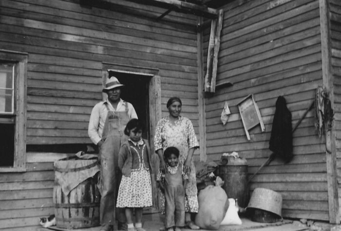 50 Vintage Native American Family Photos You’ve Never Seen