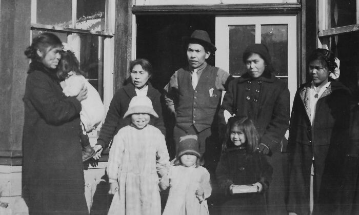 50 Vintage Native American Family Photos You’ve Never Seen
