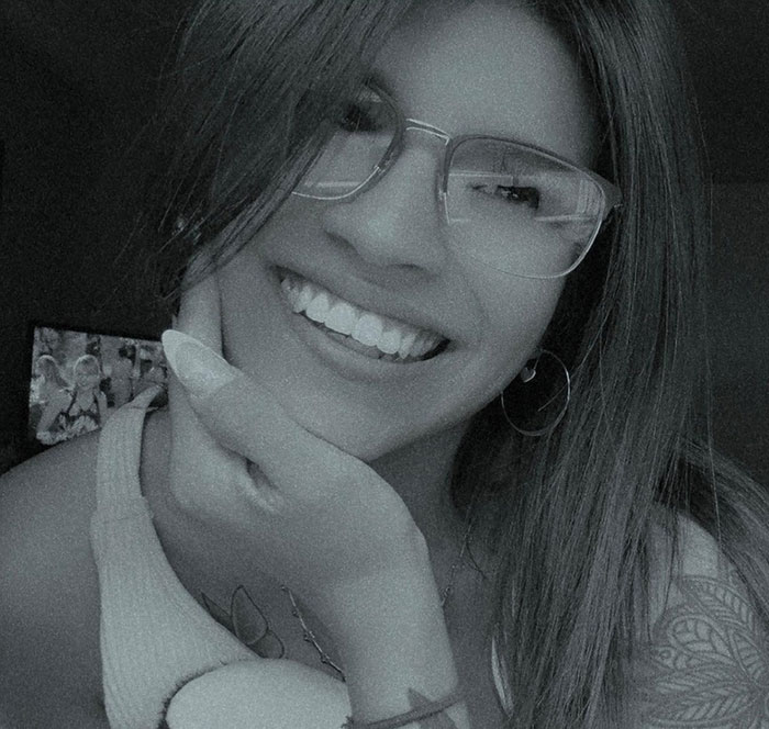 Mass Support For Woman Who Used Salt And Glitter To Destroy Ex-Boyfriend&#8217;s Car: &#8220;My Type Of Gal&#8221;