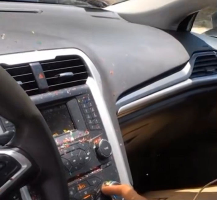 Mass Support For Woman Who Used Salt And Glitter To Destroy Ex-Boyfriend&#8217;s Car: &#8220;My Type Of Gal&#8221;