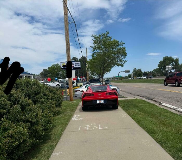 78 Infuriating Photos Showing People Who Have No Care About Rules And Etiquette (New Pics)