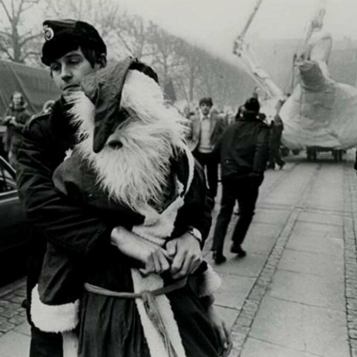 35 Times The Common Folk Made A Huge Mark In Society And History (New Pics)