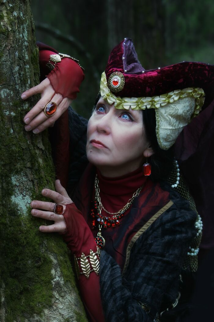 This Woman Continues To Surprise People With Her Expressive Cosplays (39 New Pics)