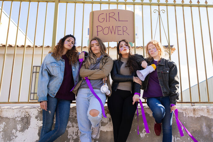 27 Examples Of Everyday Sexism And Pressure Women Were Conditioned To Accept As Normal