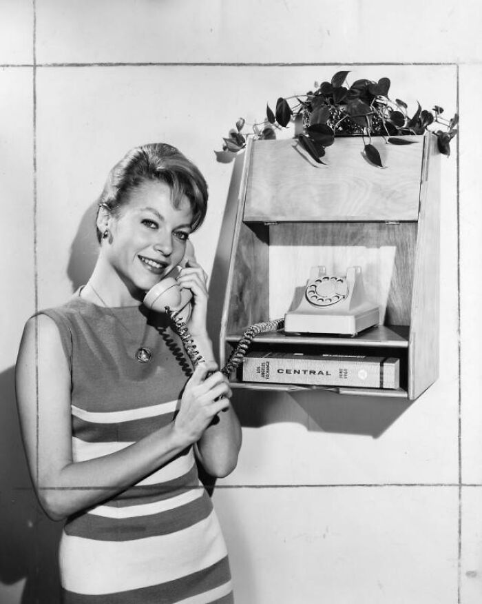 60 Images Of LA Women Living Their Best Lives In 1962