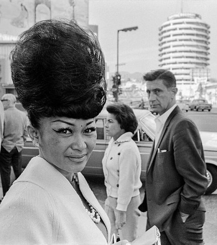 60 Images Of LA Women Living Their Best Lives In 1962