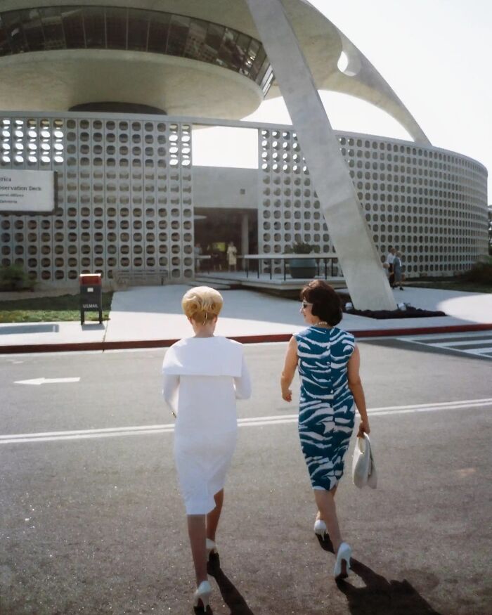 60 Images Of LA Women Living Their Best Lives In 1962
