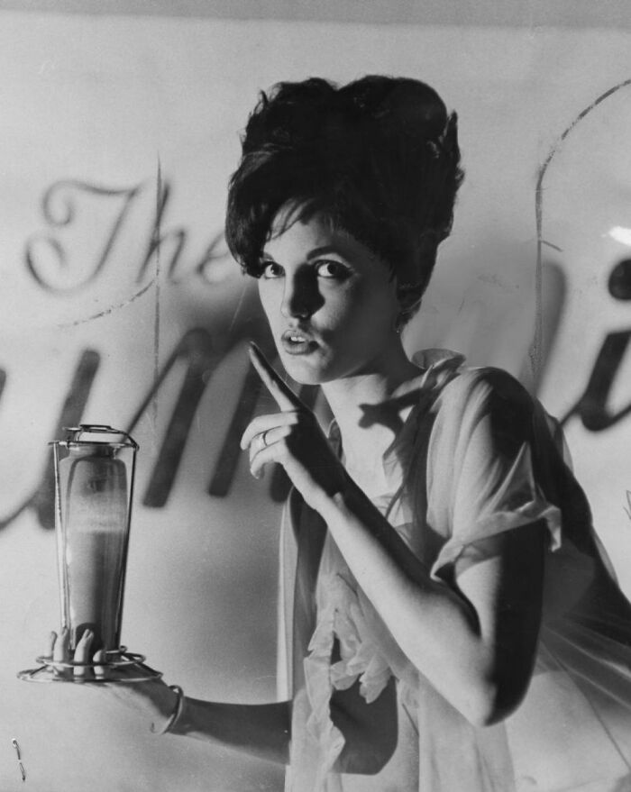 60 Images Of LA Women Living Their Best Lives In 1962