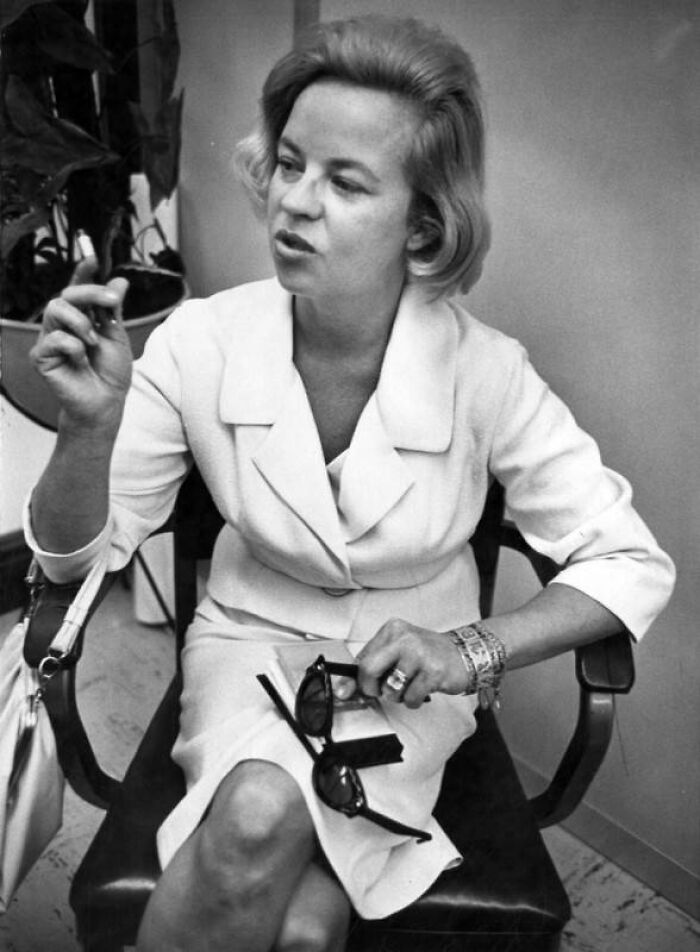 60 Images Of LA Women Living Their Best Lives In 1962