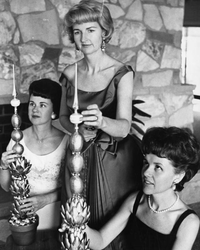 60 Images Of LA Women Living Their Best Lives In 1962