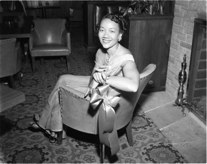 60 Images Of LA Women Living Their Best Lives In 1962