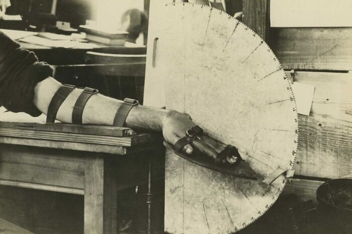 40 Photos That Reveal Daily Life Beyond The WWI Trenches