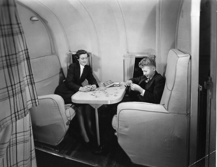 32 Photos That Show When Flying Was An Affair Of Pure Glamour
