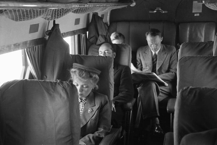 32 Photos That Show When Flying Was An Affair Of Pure Glamour