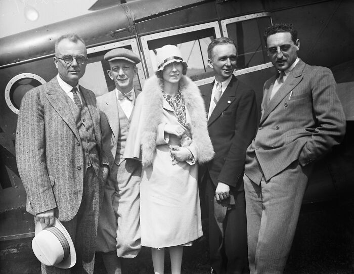 32 Photos That Show When Flying Was An Affair Of Pure Glamour
