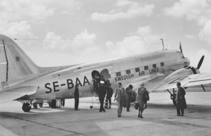 32 Photos That Show When Flying Was An Affair Of Pure Glamour