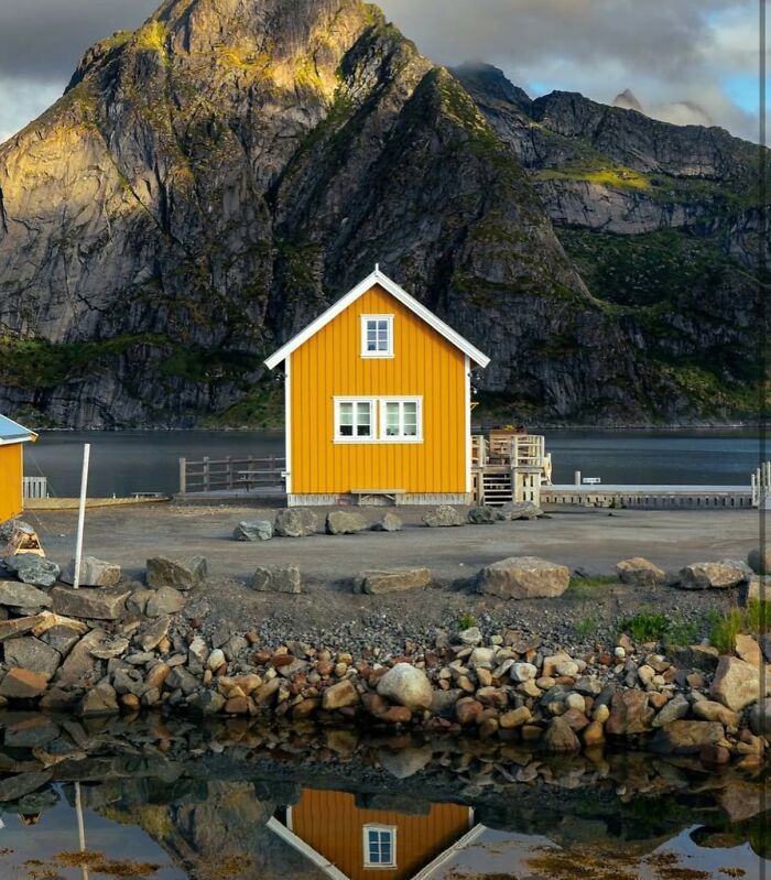 We Gathered 10 Reasons Why The Lofoten Islands Deserve All The Hype