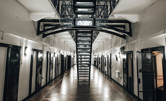 Man Is Convinced They’re Lying About Epstein’s Death Based On His Experience As A Prison Officer