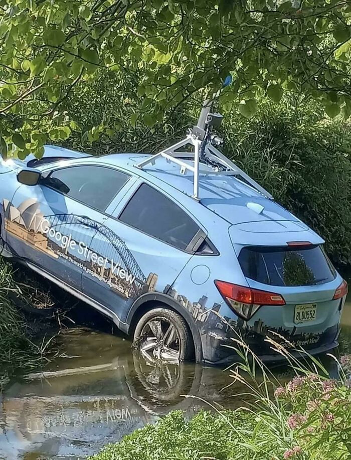 &#8220;Can&#8217;t Park There, Mate!&#8221;: 117 Parking Fails That Had To Be Shared Online