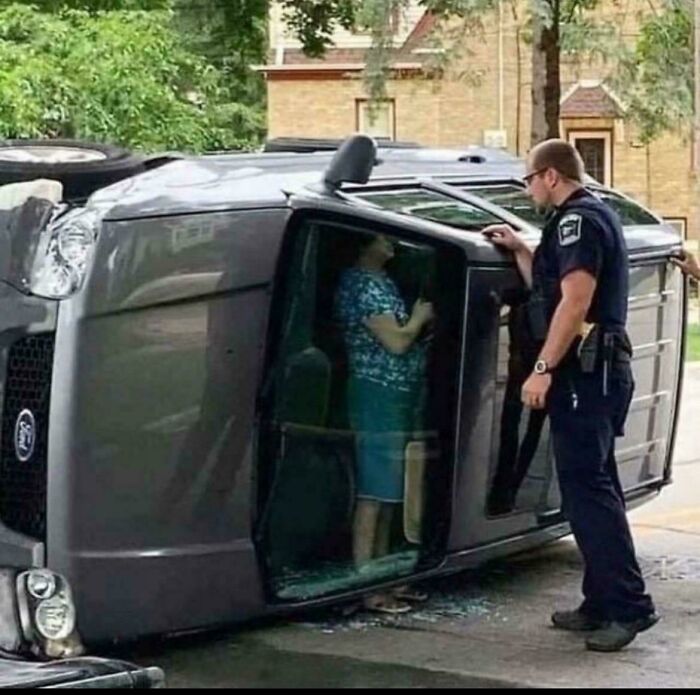 &#8220;Can&#8217;t Park There, Mate!&#8221;: 117 Parking Fails That Had To Be Shared Online