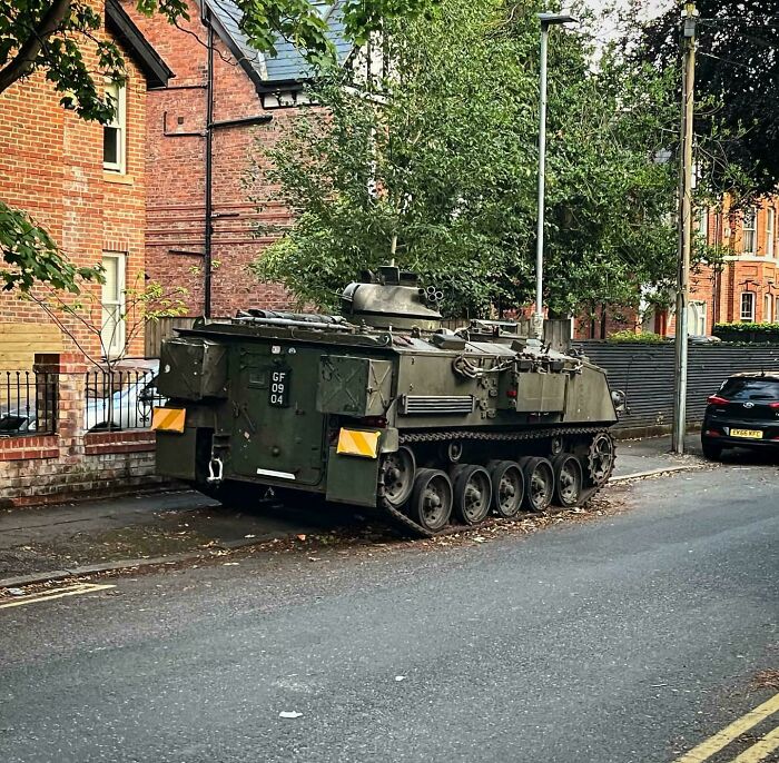 &#8220;Can&#8217;t Park There, Mate!&#8221;: 117 Parking Fails That Had To Be Shared Online