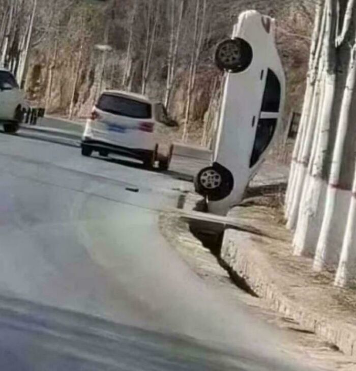 &#8220;Can&#8217;t Park There, Mate!&#8221;: 117 Parking Fails That Had To Be Shared Online