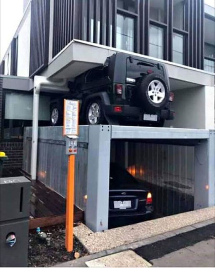 &#8220;Can&#8217;t Park There, Mate!&#8221;: 117 Parking Fails That Had To Be Shared Online