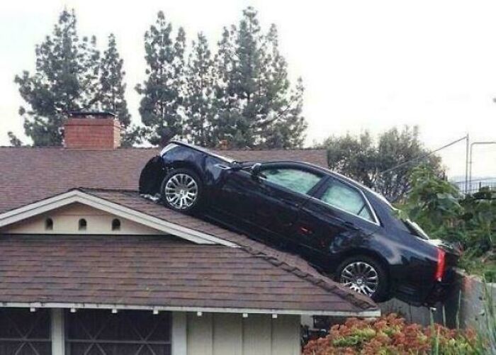 &#8220;Can&#8217;t Park There, Mate!&#8221;: 117 Parking Fails That Had To Be Shared Online