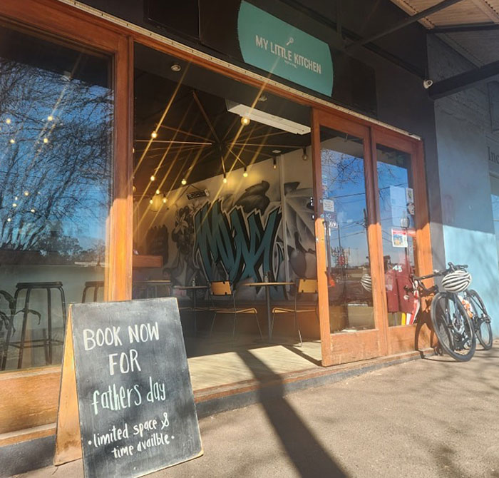&#8220;No Means No!&#8221;: Café Owner Calls Out &#8220;Entitled&#8221; Customers After They Left Teen Worker In Tears