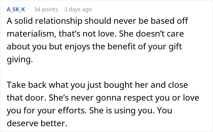 Man’s Dream Proposal Ends In Heartbreak As GF Says She Wants Rich Husband, Not Hardworking Partner