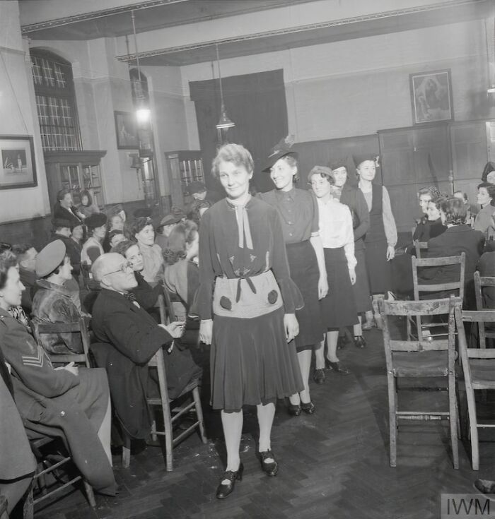 How British Women Kept Their Style During WWII Restrictions (35 Pictures)