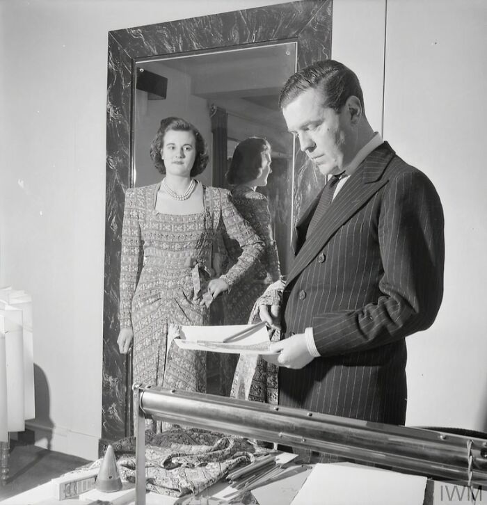 How British Women Kept Their Style During WWII Restrictions (35 Pictures)